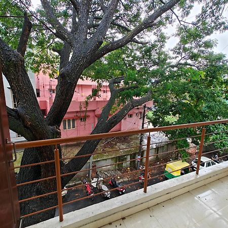 Sampada Homestay Bangalore Eksteriør bilde