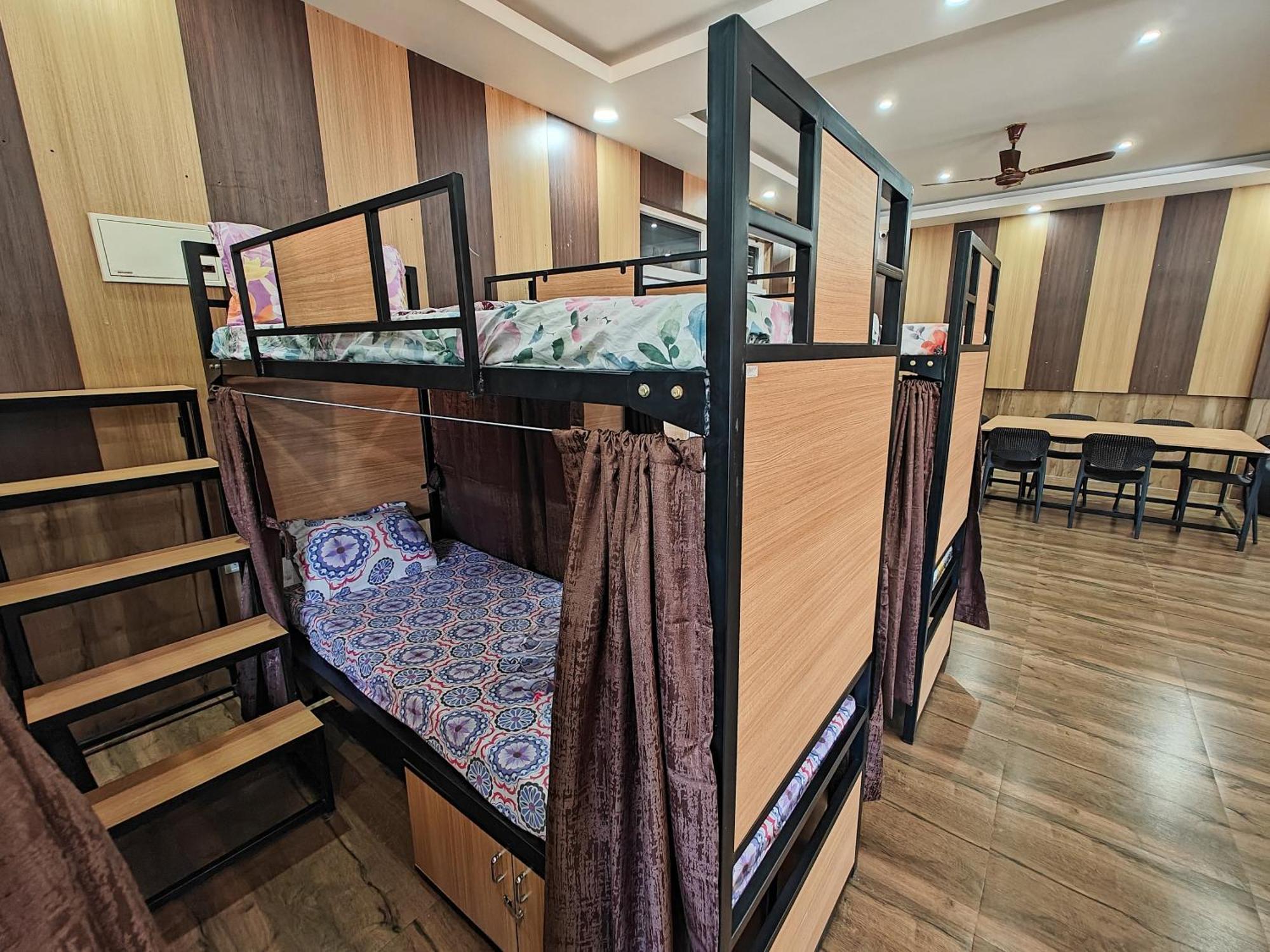 Sampada Homestay Bangalore Eksteriør bilde