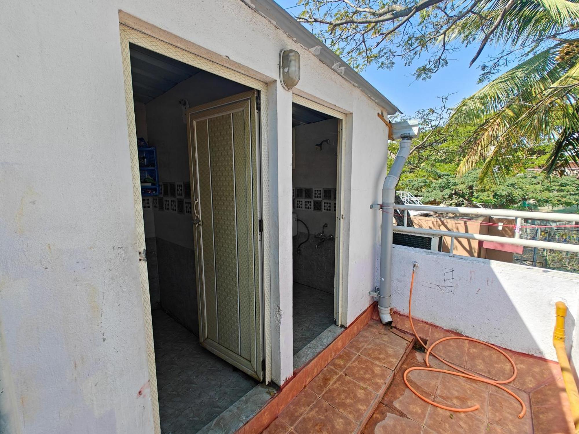 Sampada Homestay Bangalore Eksteriør bilde