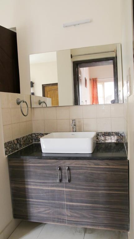 Sampada Homestay Bangalore Eksteriør bilde